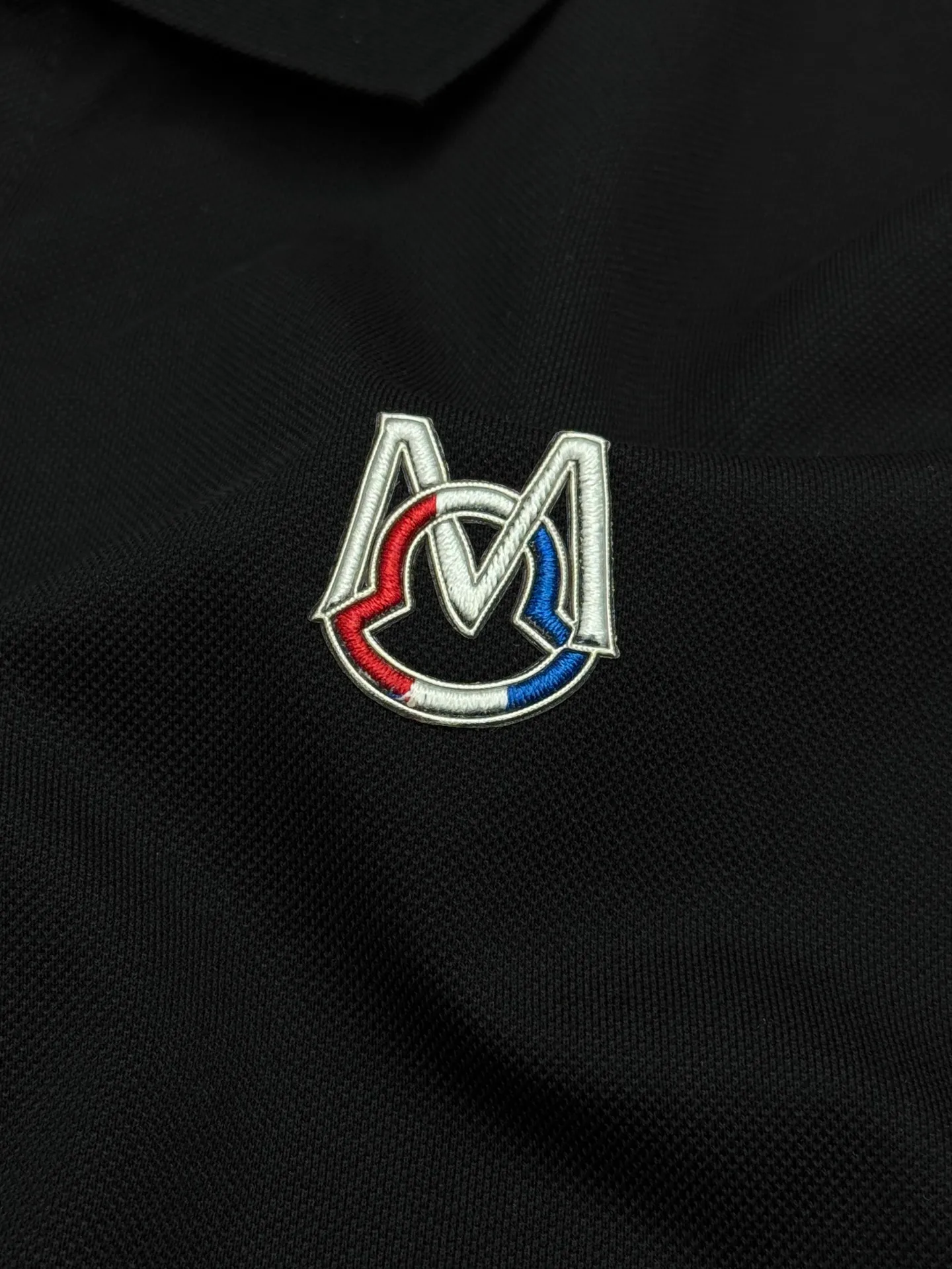 ⚜️Moncle* Classic Polo .New Arrival . Polo 230 ， . moncler Classic . . ！ . ！ ：Black.White.Gray.Sizes：M-3XL（S 4xl ） ❗️175/140 L